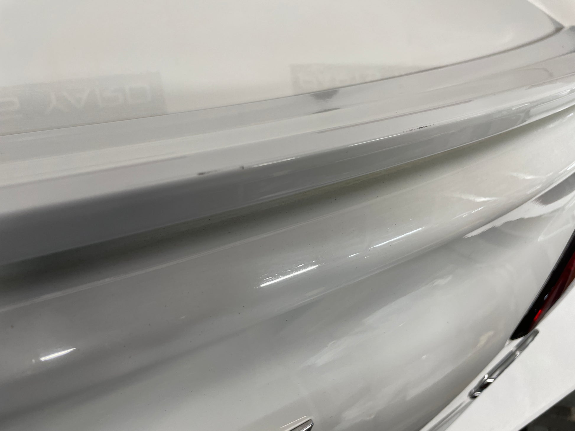 2014 Chevy SS Sedan Trunk Deck Lid w/ Spoiler White OEM - Day's Parts Yard