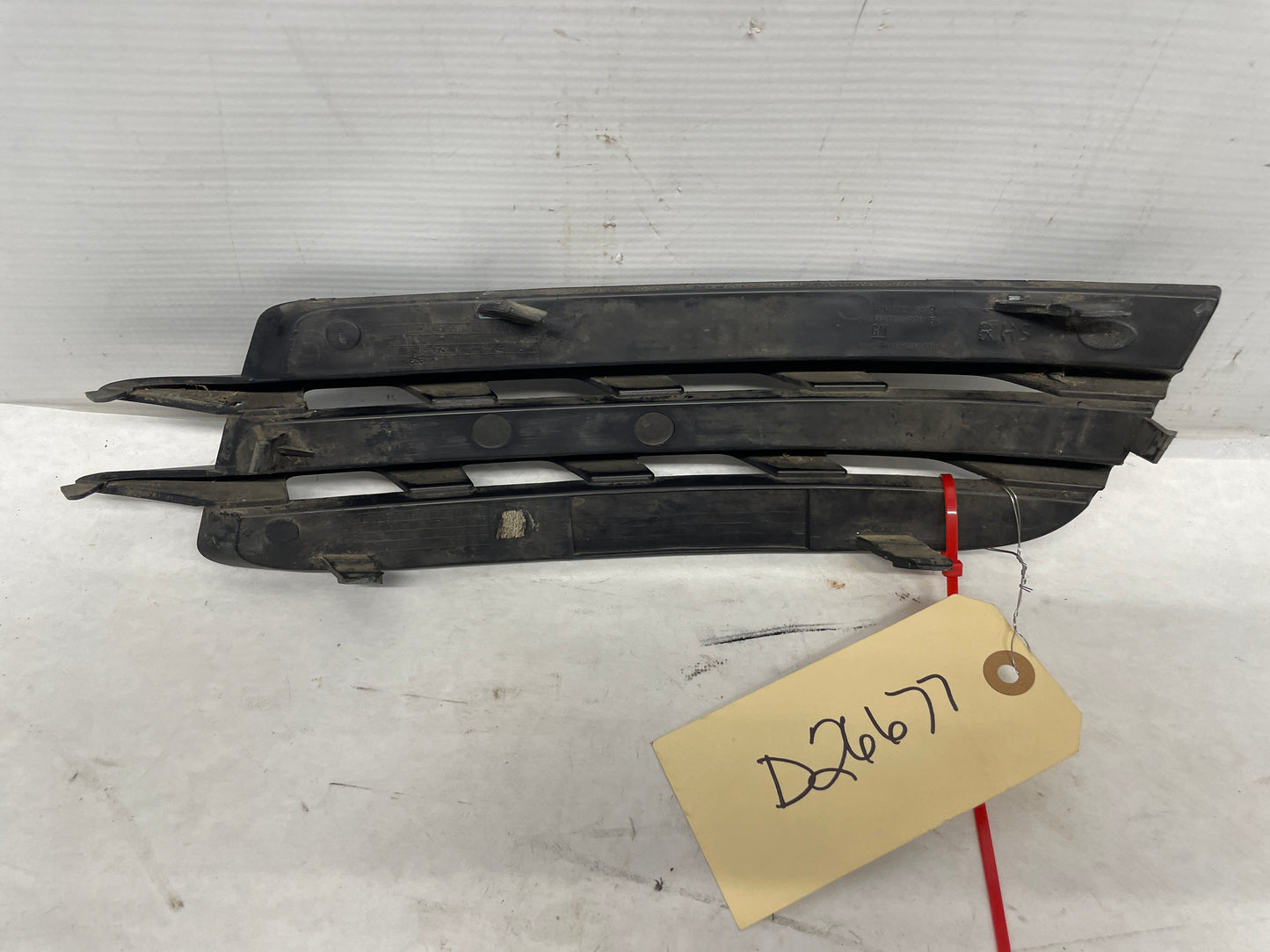 2012 Chevy Caprice PPV RH Passenger Front Bumper Grille Insert Panel OEM
