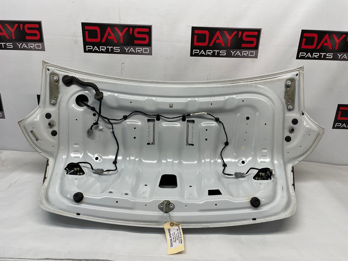 2014 Chevy SS Sedan Trunk Deck Lid w/ Spoiler White OEM - Day's Parts Yard