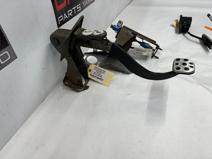 2006 Pontiac GTO Manual Pedal Set Clutch Brake Accelerator OEM - Day's Parts Yard