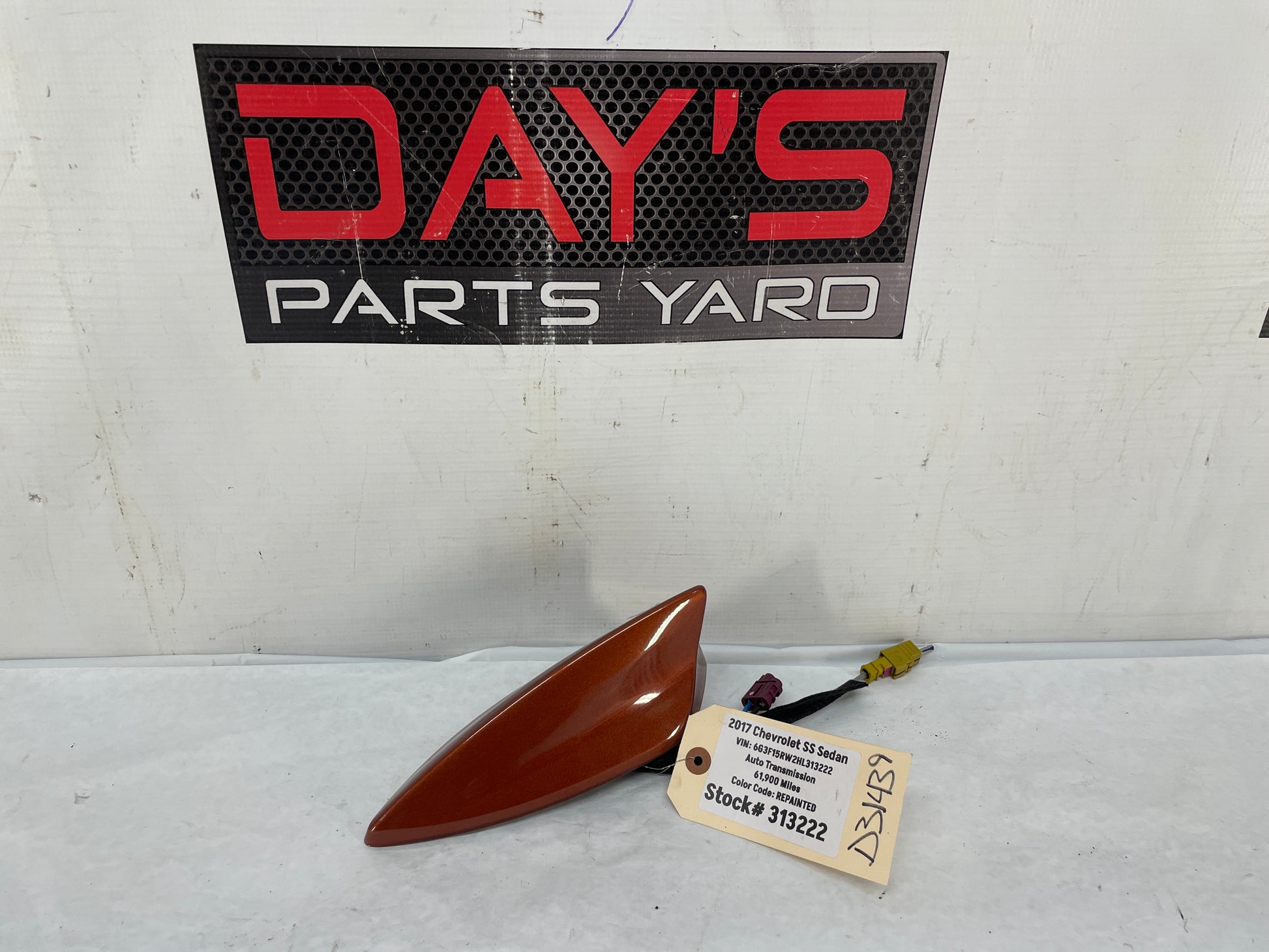 2017 Chevy SS Sedan Shark Fin Antenna OEM - Day's Parts Yard