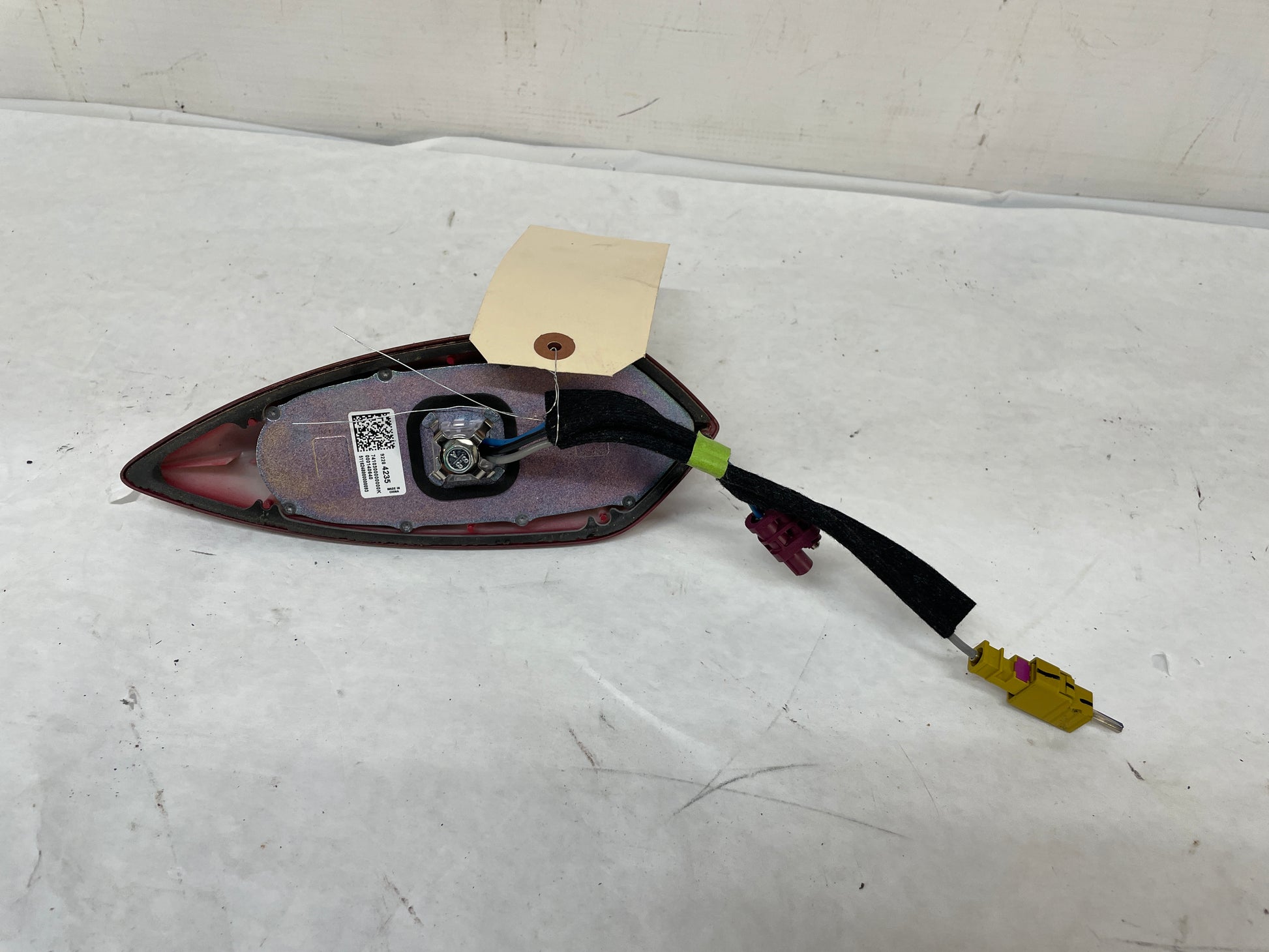 2017 Chevy SS Sedan Shark Fin Antenna OEM - Day's Parts Yard