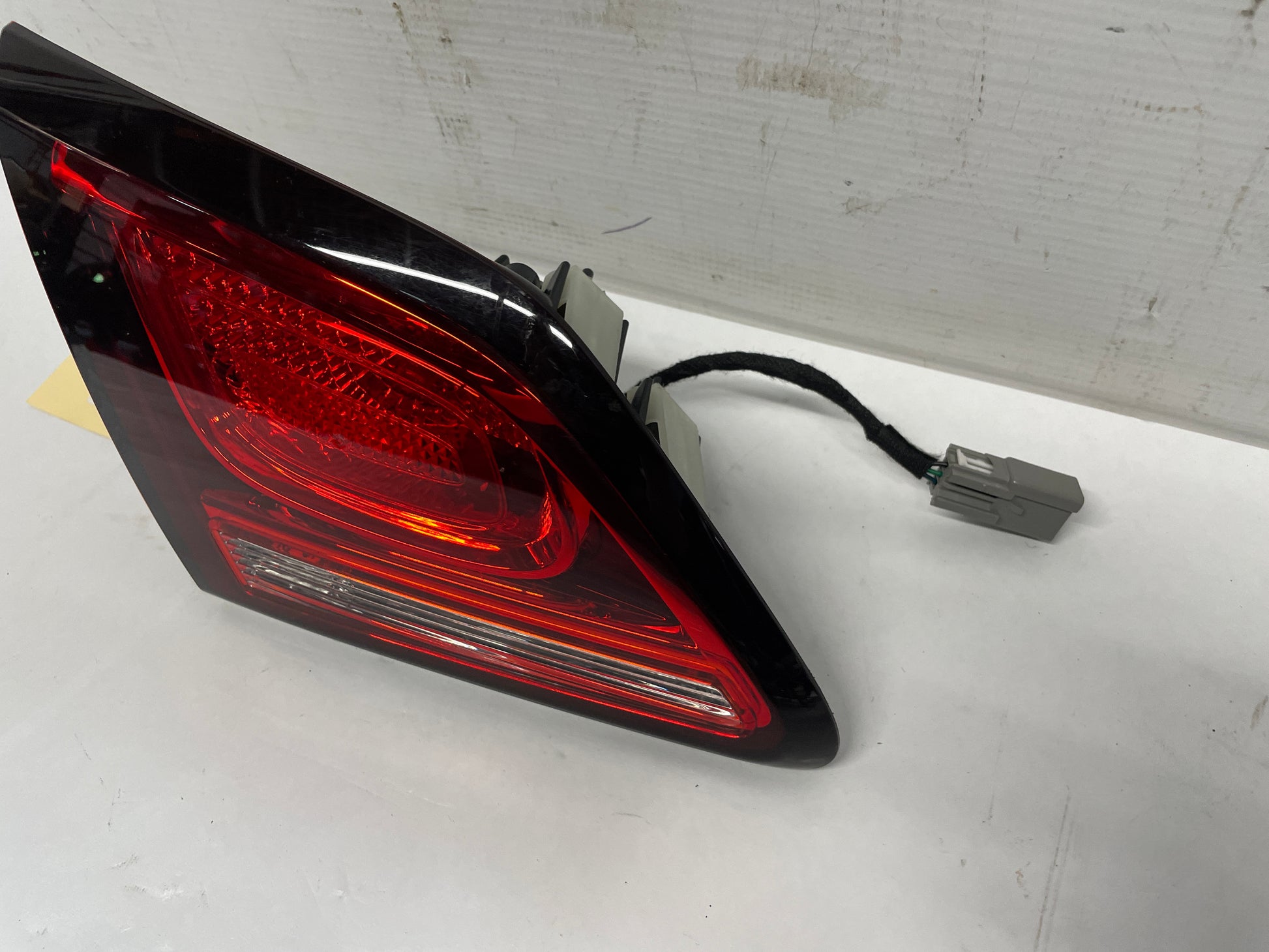 2016 Chevy SS Sedan LH Driver Inner Tail Light Taillight Lamp OEM - Day's Parts Yard