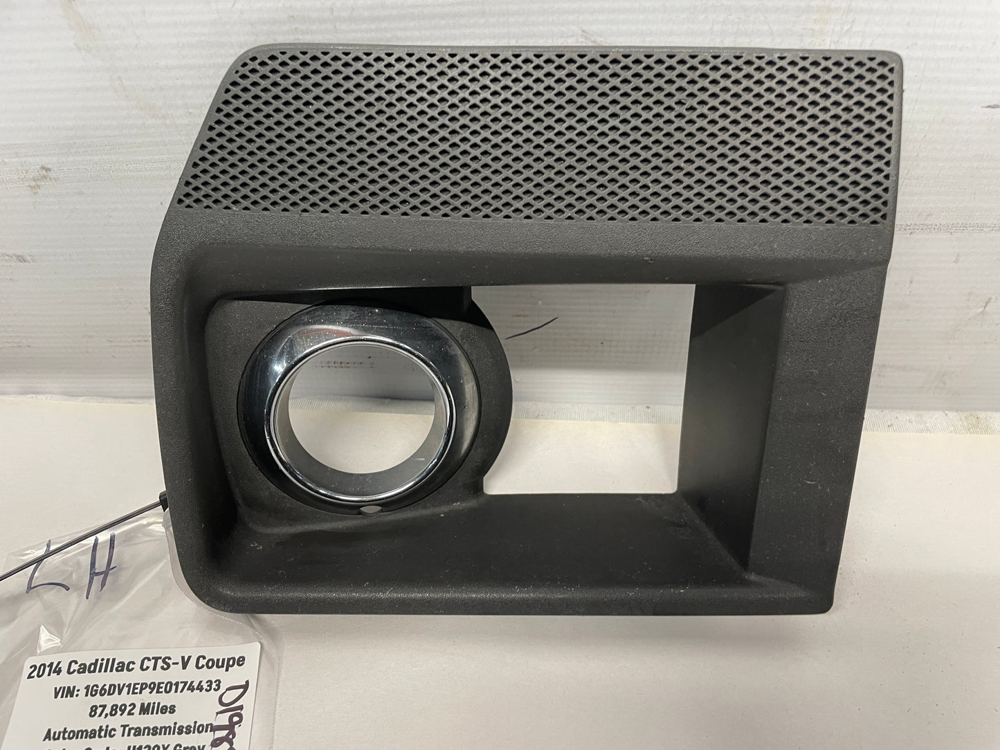 2014 Cadillac CTS-V Coupe LH Driver Fog Light Lamp Bezel OEM - Day's Parts Yard