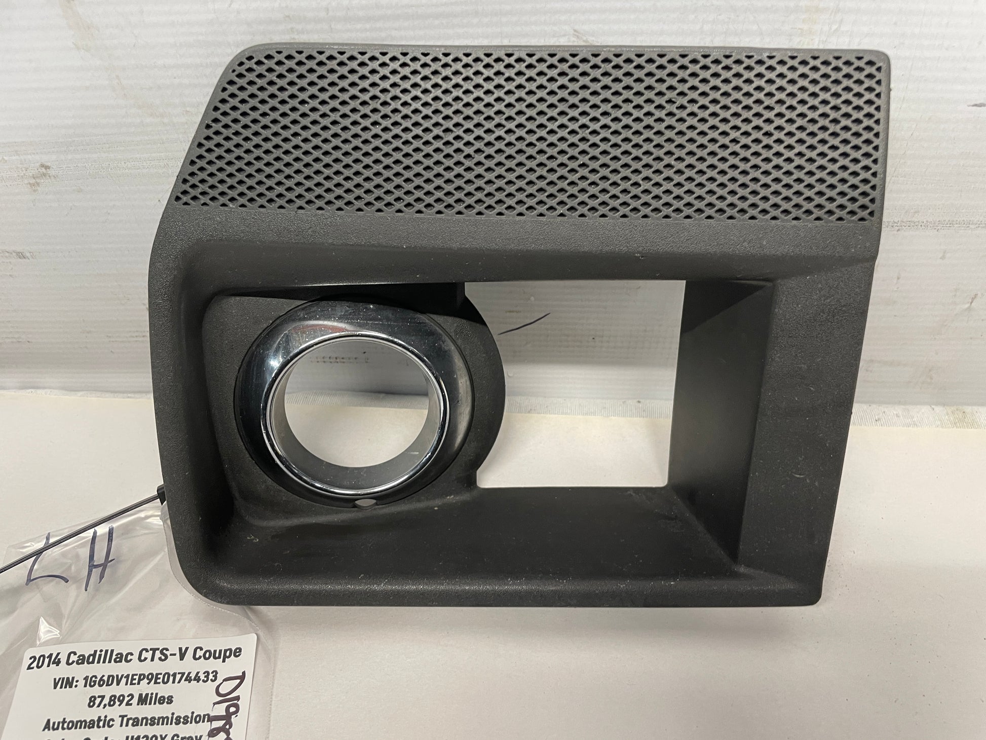 2014 Cadillac CTS-V Coupe LH Driver Fog Light Lamp Bezel OEM - Day's Parts Yard