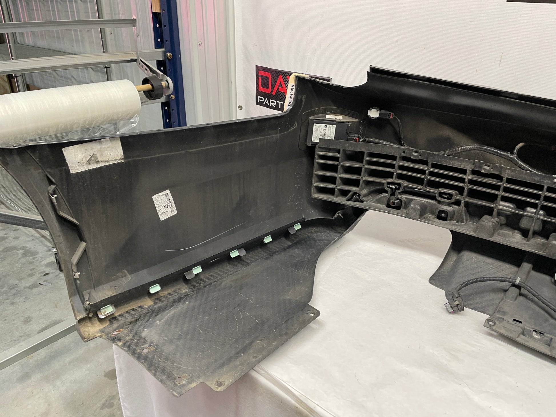 2017 Cadillac CTS-V Rear Bumper Cover w/ Carbon Valance Diffuser Spoiler Lip OEM - Day's Parts Yard