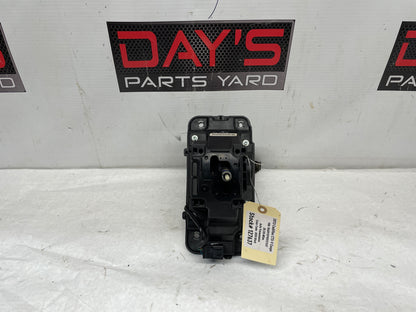 2013 Cadillac CTS-V Coupe Automatic Shifter Base OEM - Day's Parts Yard