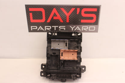 2017 Chevy SS Sedan Fuse Panel Retainer Block OEM