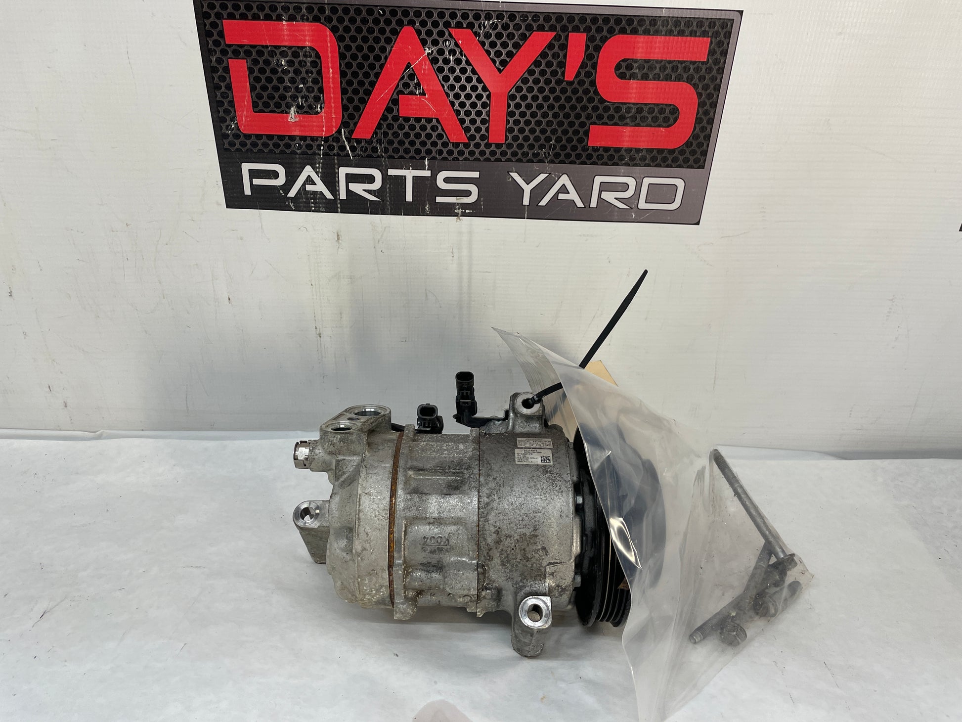2017 Chevy SS Sedan AC A/C Air Conditioner Compressor w/ Hardware OEM - Day's Parts Yard