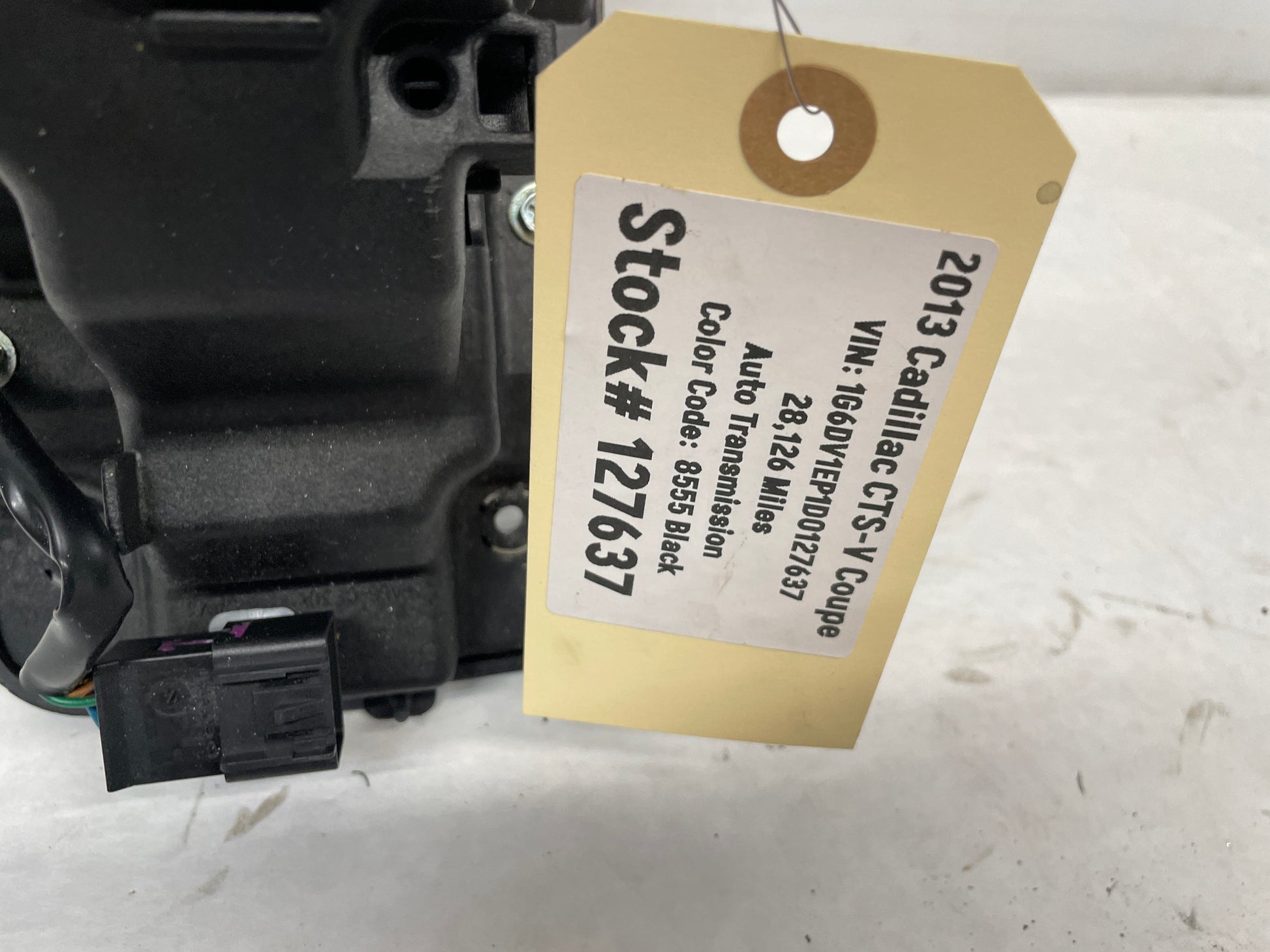 2013 Cadillac CTS-V Coupe Automatic Shifter Base OEM - Day's Parts Yard
