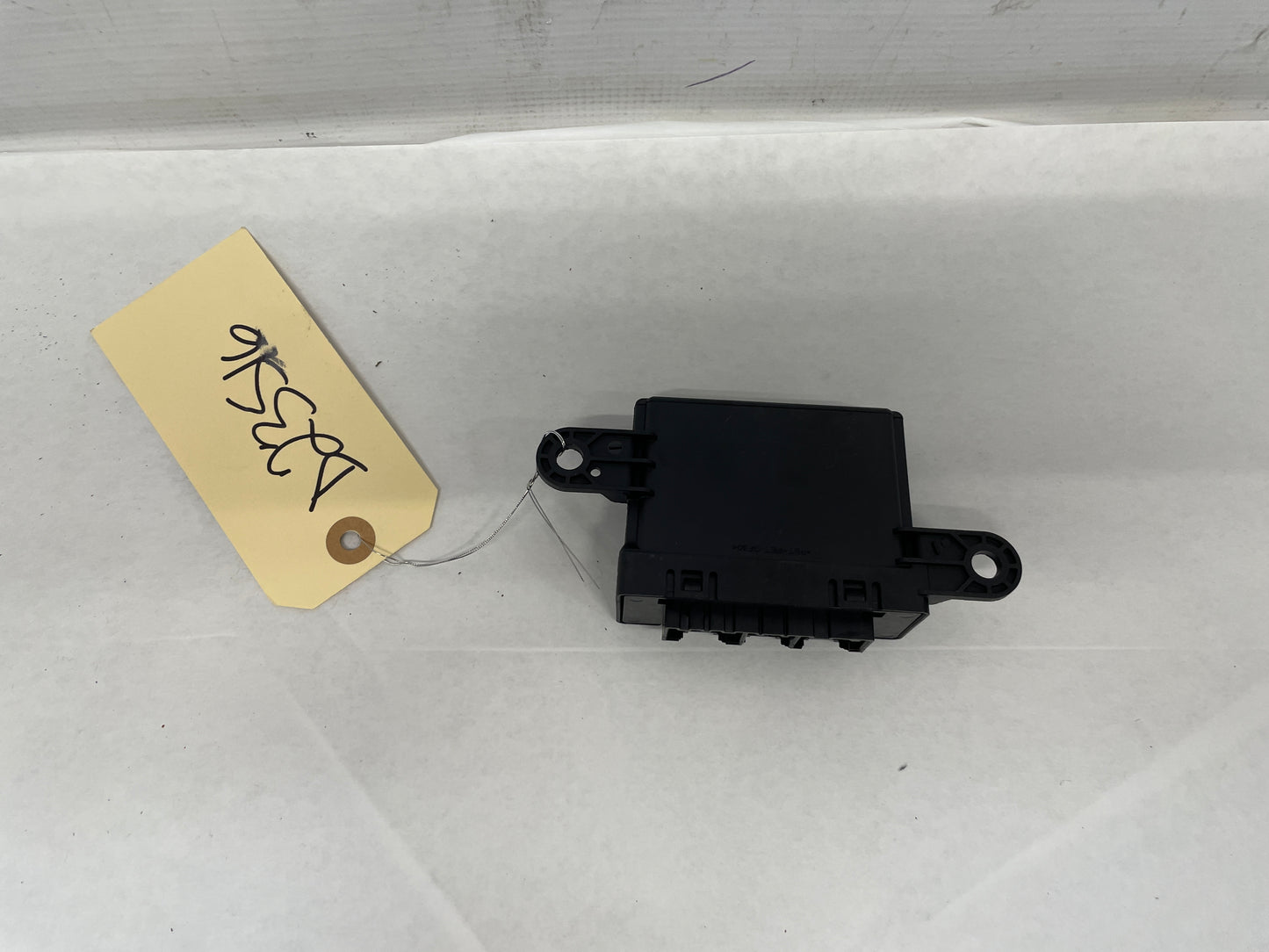 2014 Chevy SS Sedan Parking Aid Assist Control Module OEM - Day's Parts Yard