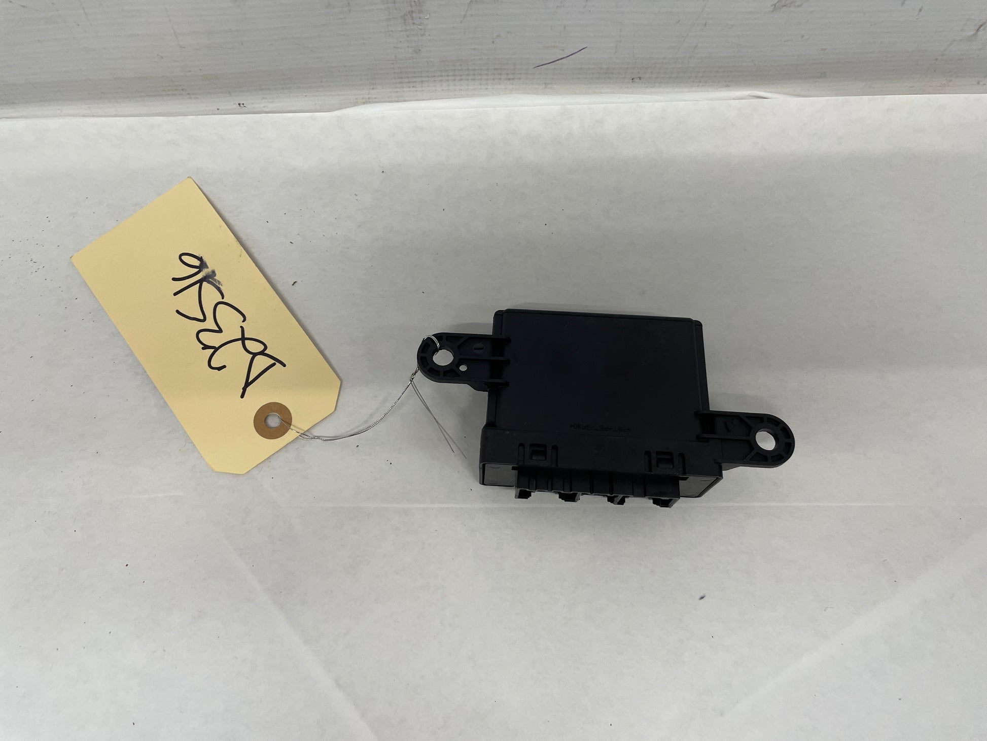 2014 Chevy SS Sedan Parking Aid Assist Control Module OEM - Day's Parts Yard