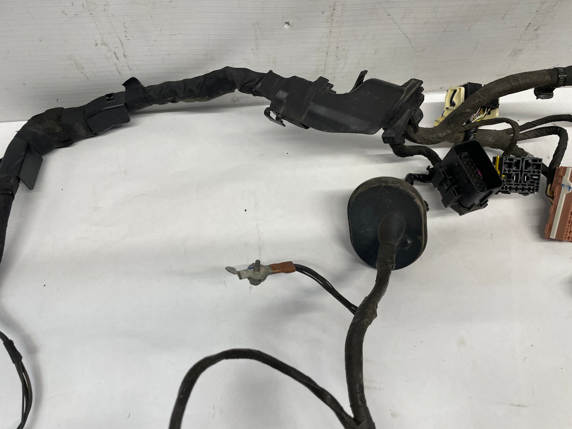 2016 Chevy SS Sedan Fire Wall Front Chassis Engine Bay Wire Wiring Harness OEM - Day's Parts Yard