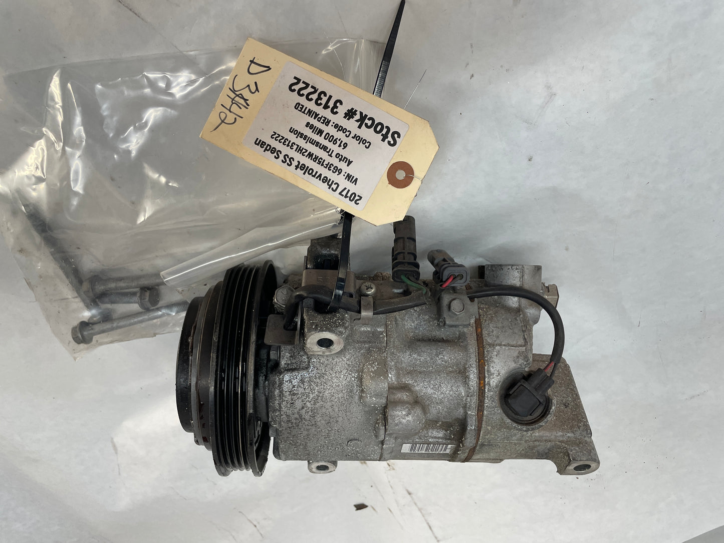 2017 Chevy SS Sedan AC A/C Air Conditioner Compressor w/ Hardware OEM - Day's Parts Yard