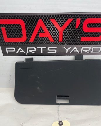 2018 Cadillac CTS-V Fuse Box Cover Panel OEM