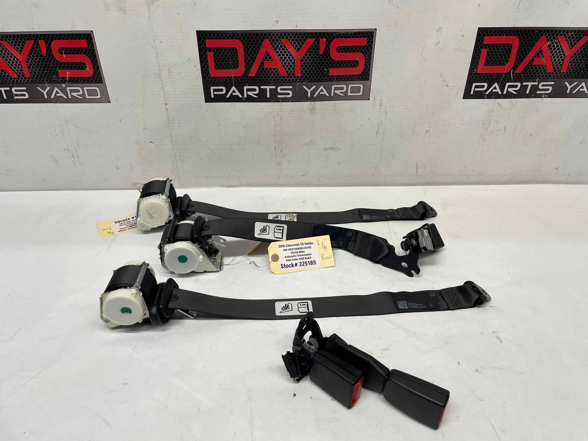 2016 Chevy SS Sedan Rear Seatbelt Seat Belt Retractor w/ Buckles Set OEM - Day's Parts Yard