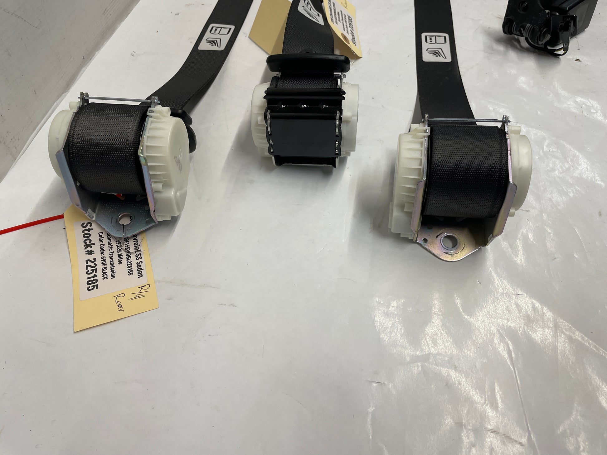 2016 Chevy SS Sedan Rear Seatbelt Seat Belt Retractor w/ Buckles Set OEM - Day's Parts Yard