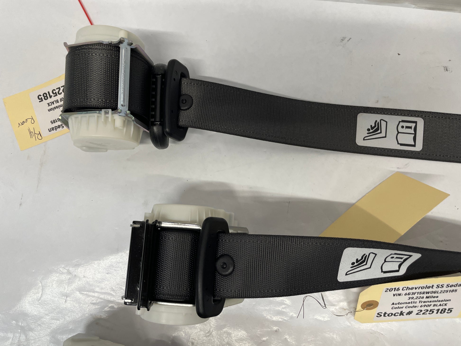 2016 Chevy SS Sedan Rear Seatbelt Seat Belt Retractor w/ Buckles Set OEM - Day's Parts Yard