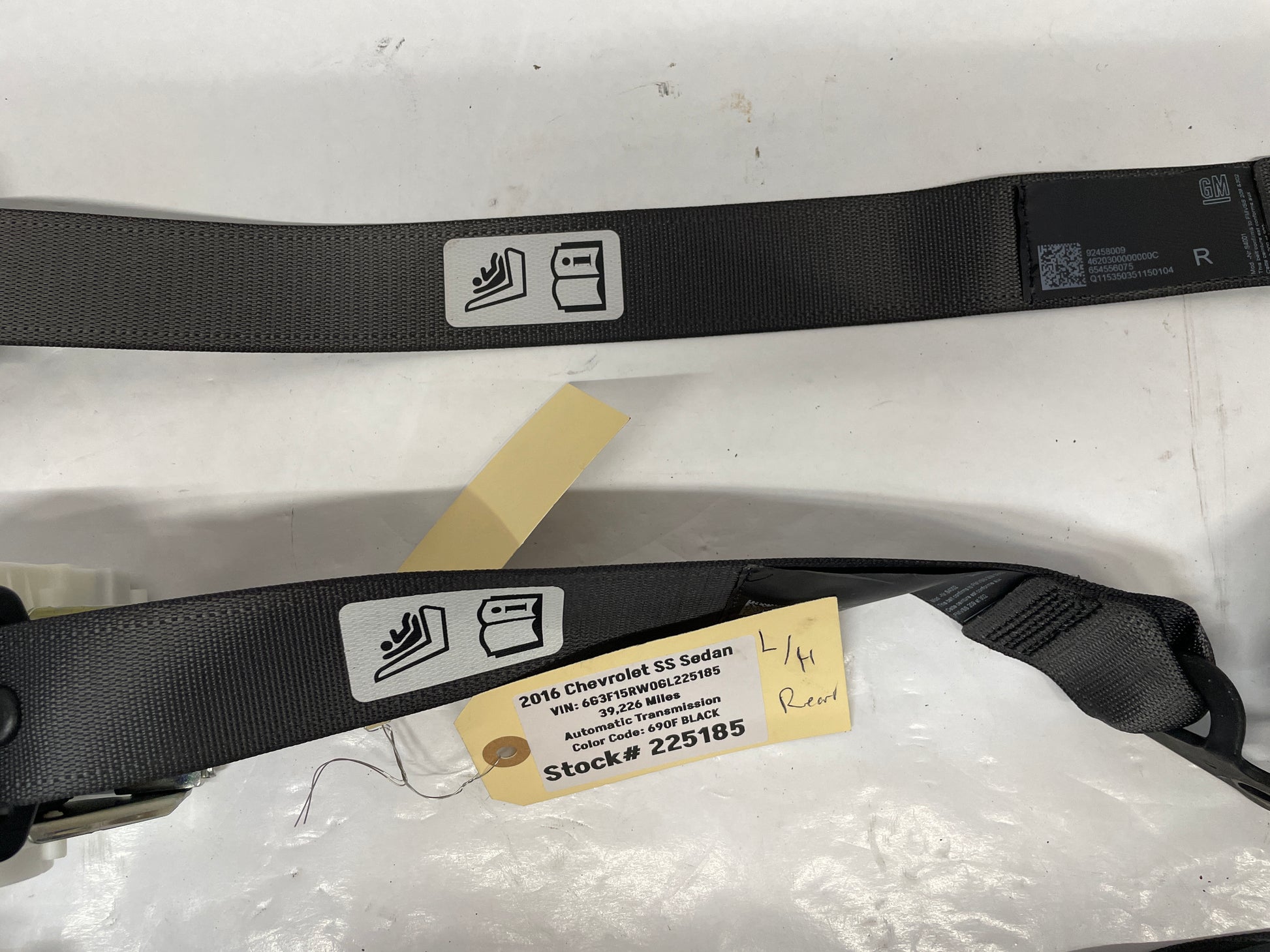 2016 Chevy SS Sedan Rear Seatbelt Seat Belt Retractor w/ Buckles Set OEM - Day's Parts Yard