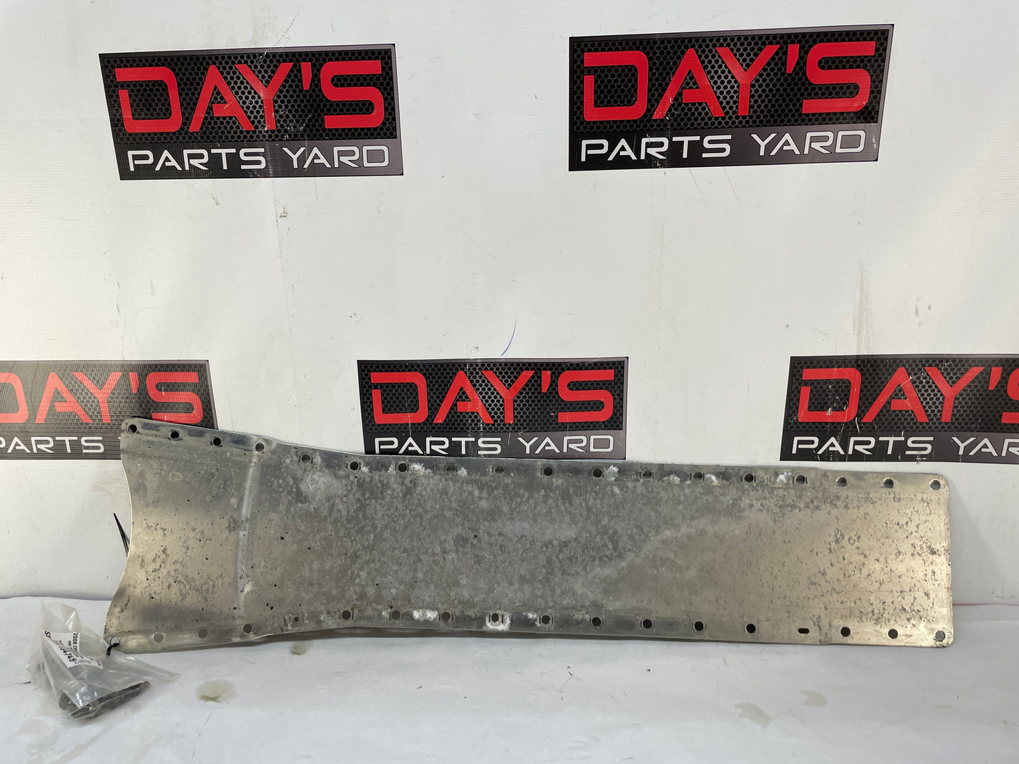 2008 Chevy Corvette Torque Tube Tunnel Cover Shield w/ Hardware OEM