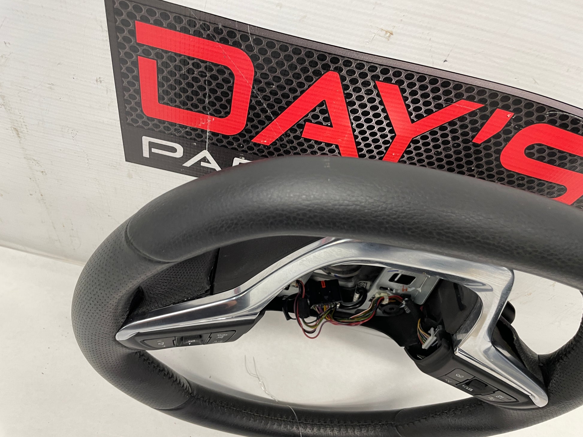 2014 Chevrolet SS Sedan Steering Wheel OEM - Day's Parts Yard
