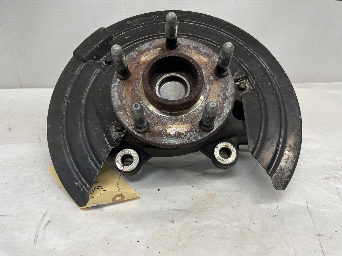 2012 Chevy Caprice PPV LH Driver Front Suspension Spindle Knuckle Hub Assembly OEM