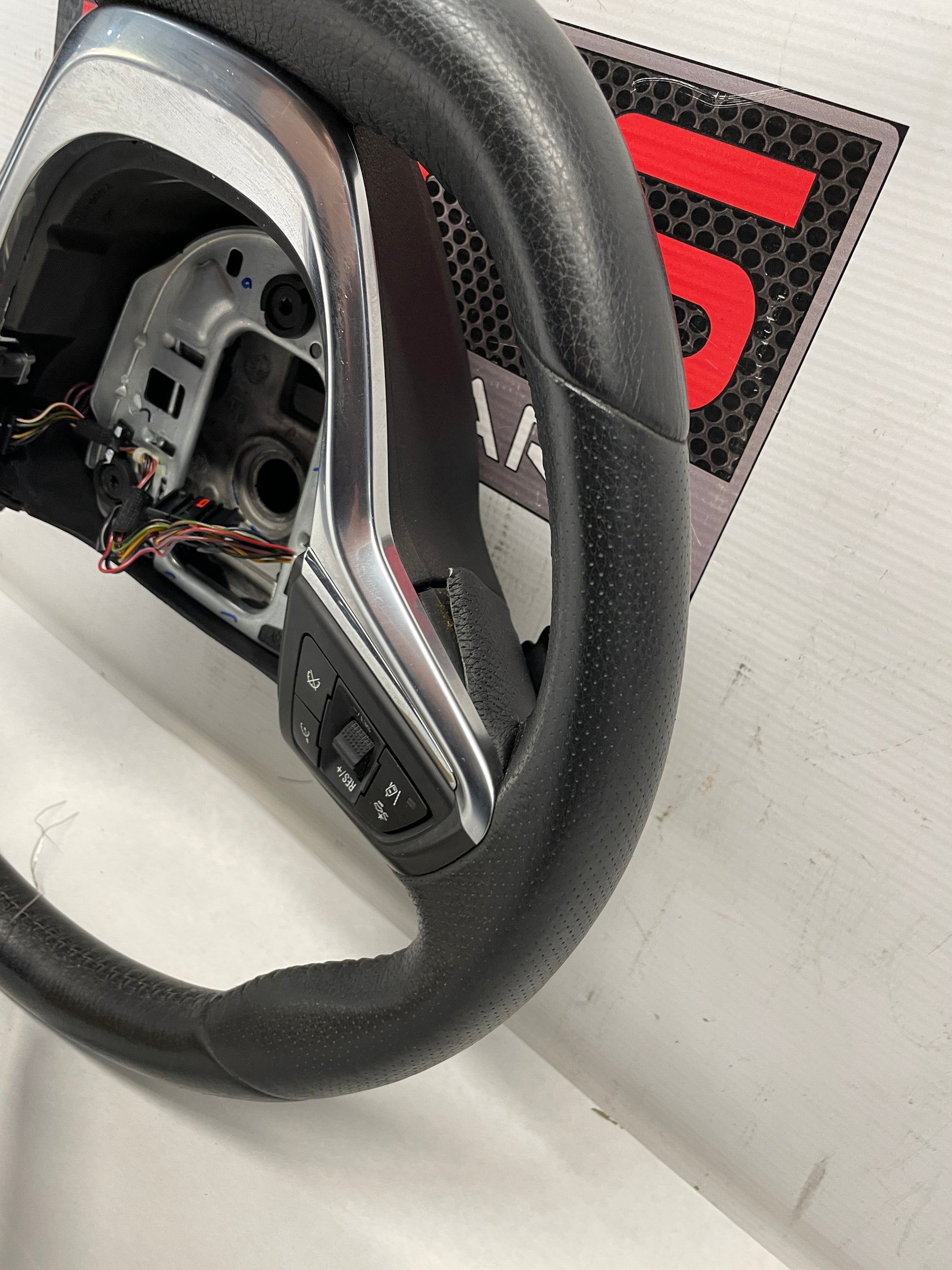 2014 Chevrolet SS Sedan Steering Wheel OEM - Day's Parts Yard