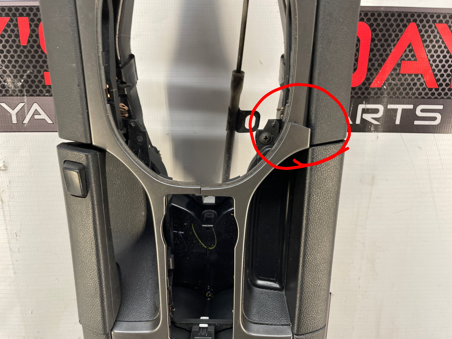 2009 Pontiac G8 GT Complete Center Console w/ Shifter Assembly OEM