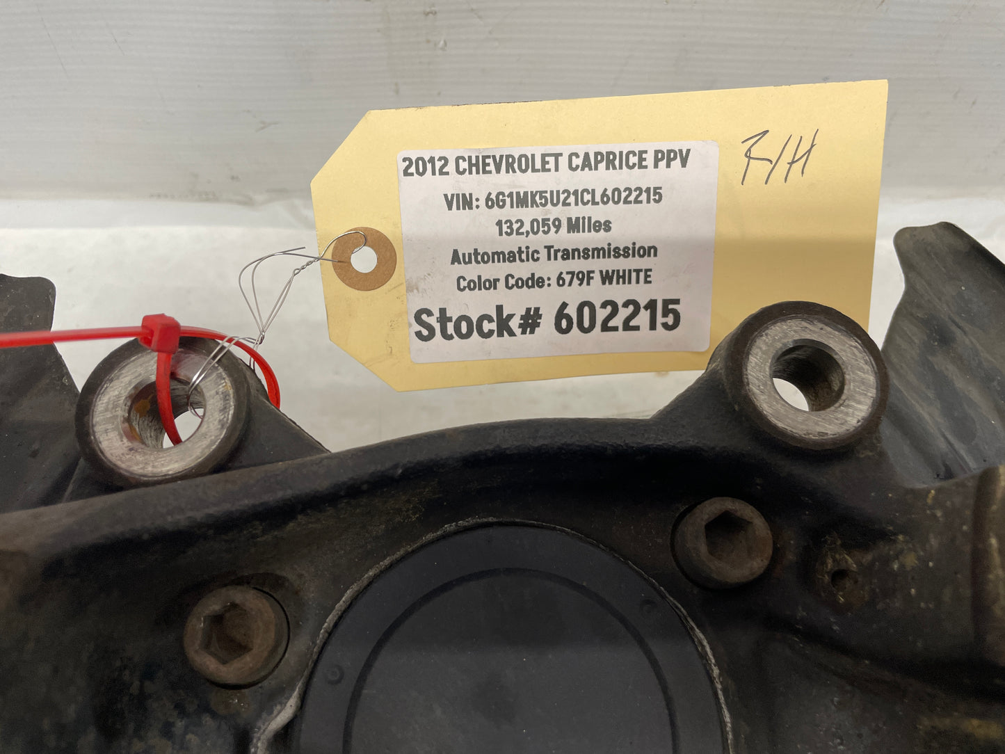 2012 Chevy Caprice PPV RH Passenger Front Suspension Spindle Knuckle Hub Assembly OEM