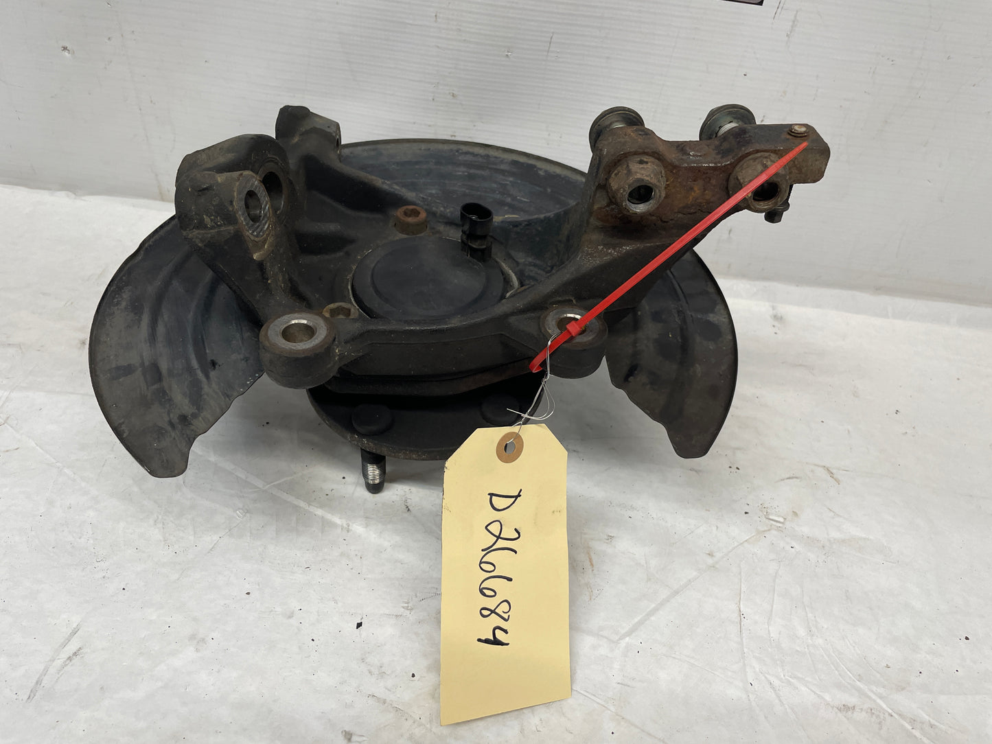 2012 Chevy Caprice PPV RH Passenger Front Suspension Spindle Knuckle Hub Assembly OEM
