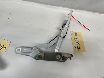 2014 Chevy SS Sedan Trunk Deck Lid Hinges OEM - Day's Parts Yard