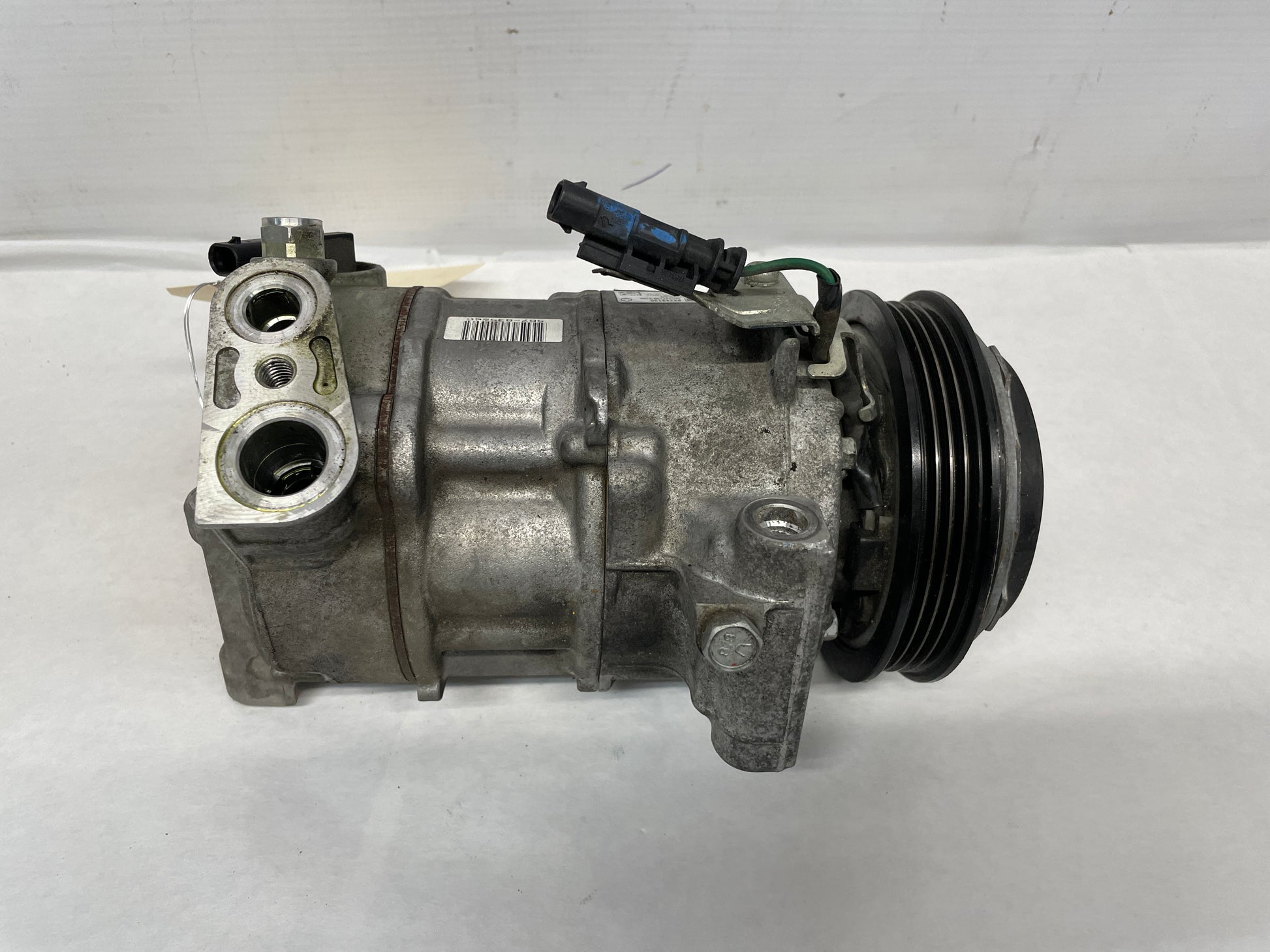 2018 Chevy Camaro 1LE SS AC A/C Air Conditioner Compressor OEM - Day's Parts Yard