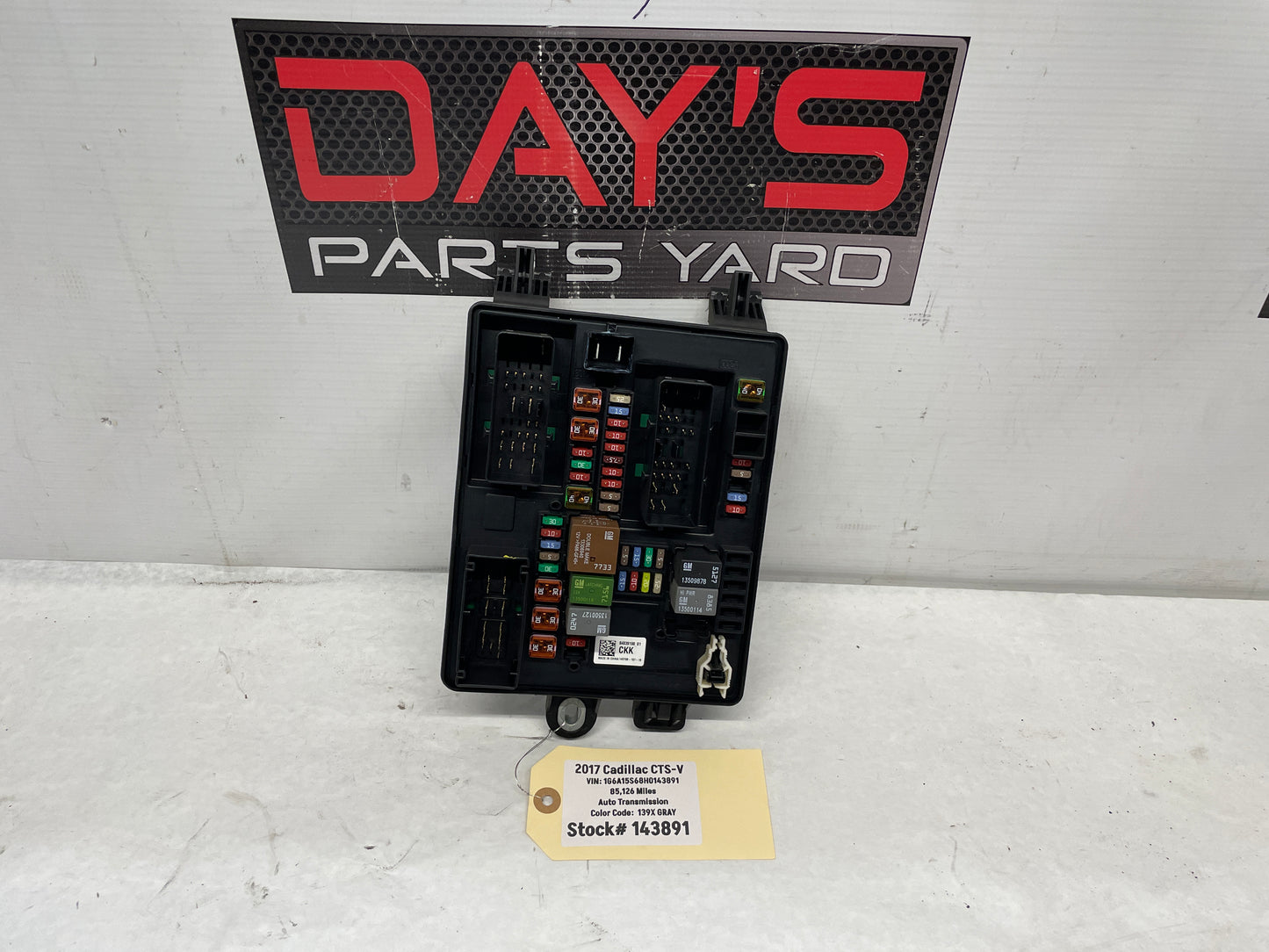 2017 Cadillac CTS-V Rear Cabin Fuse Wiring Harness Junction Box Block OEM - Day's Parts Yard