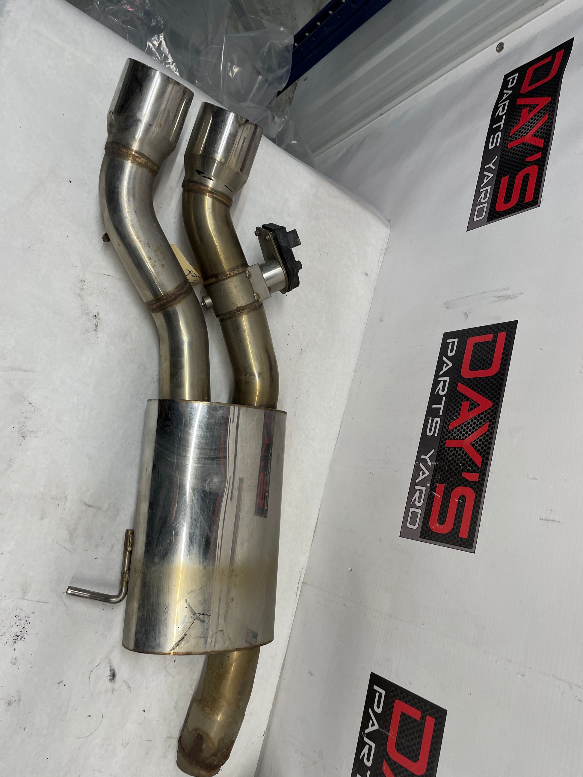 2017 Cadillac CTS-V Extreme Online Store Axle Back Exhaust - Day's Parts Yard