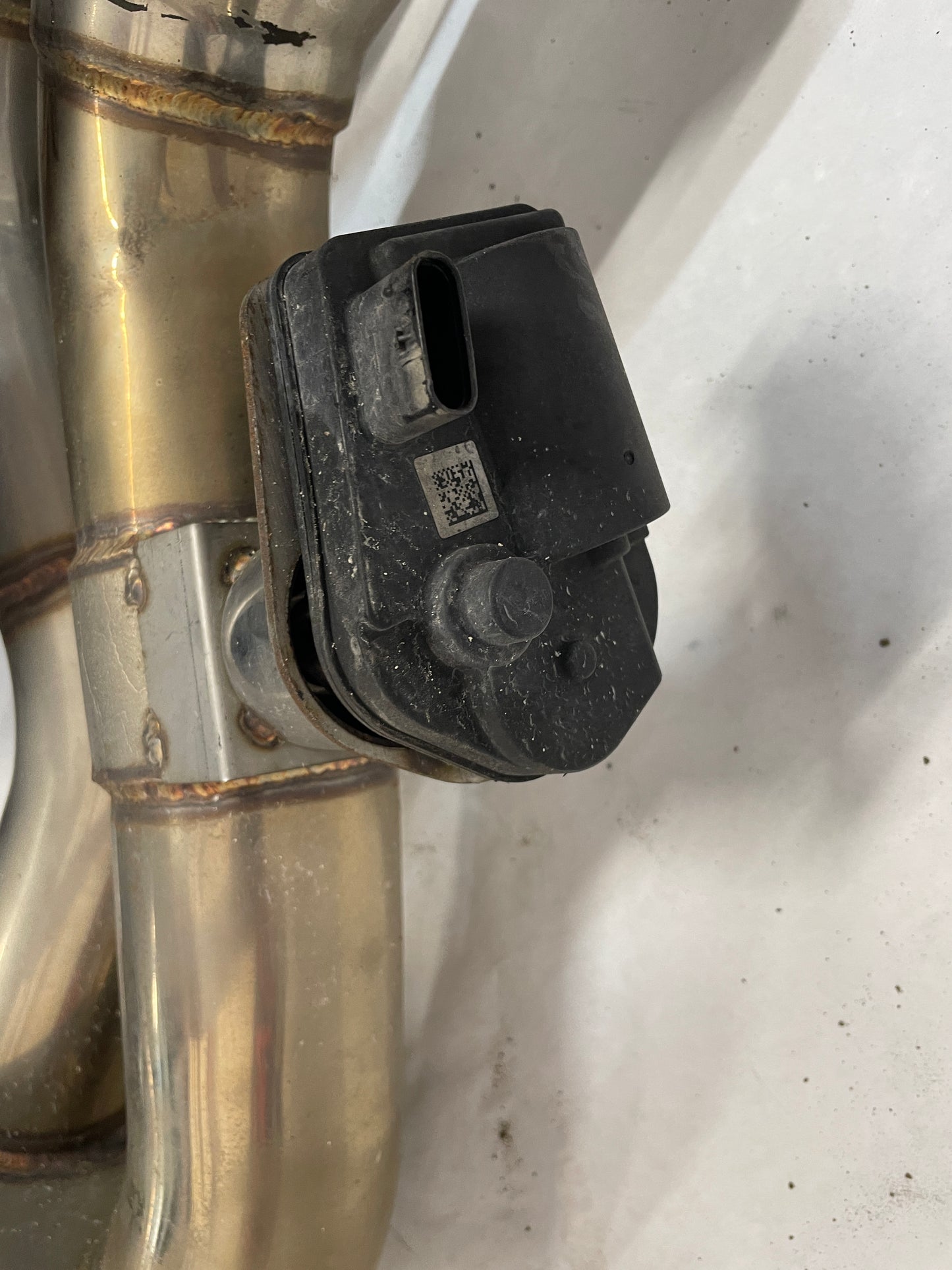 2017 Cadillac CTS-V Extreme Online Store Axle Back Exhaust - Day's Parts Yard