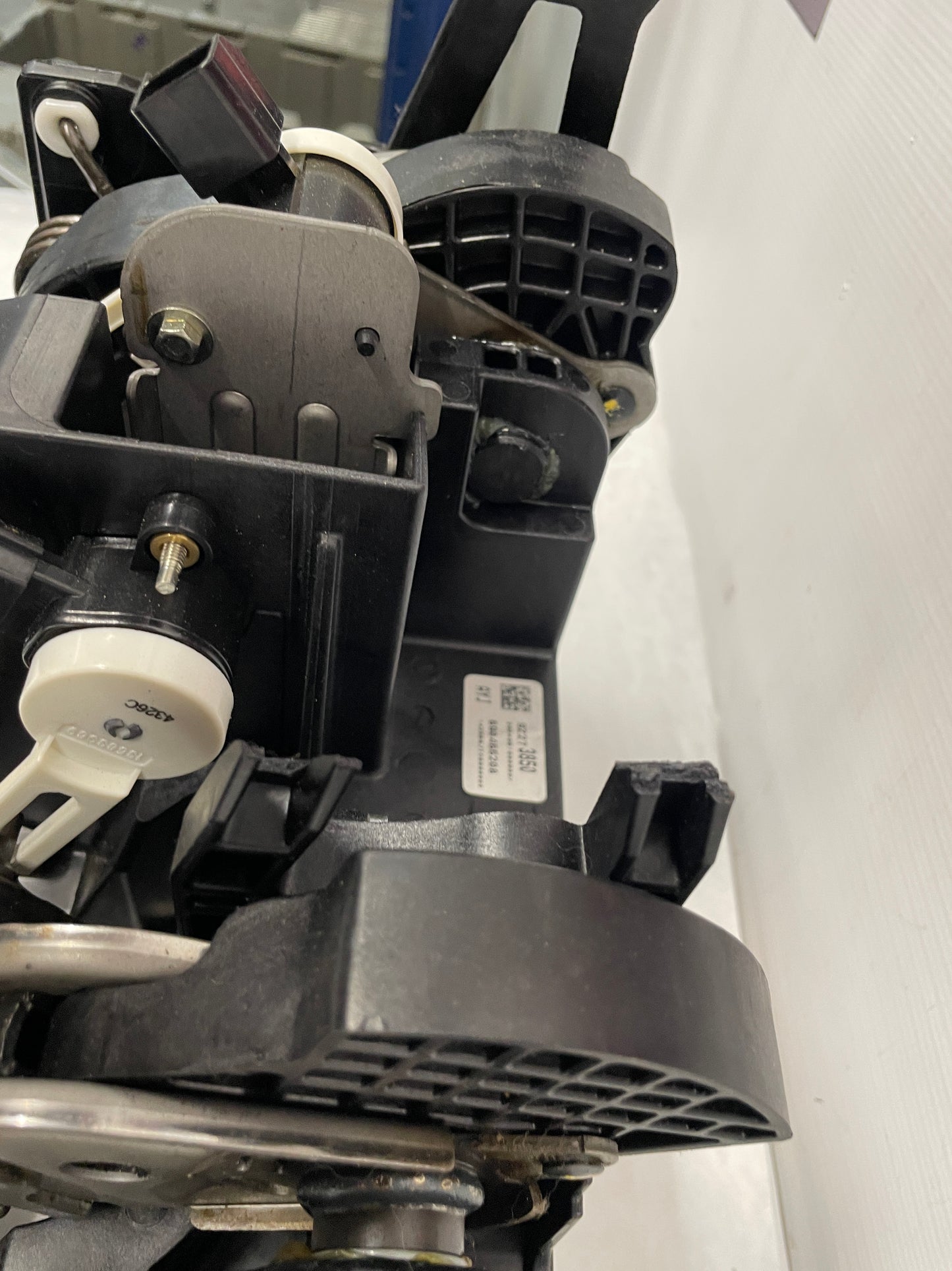 2015 Chevy SS Sedan Manual Clutch Pedal Set OEM