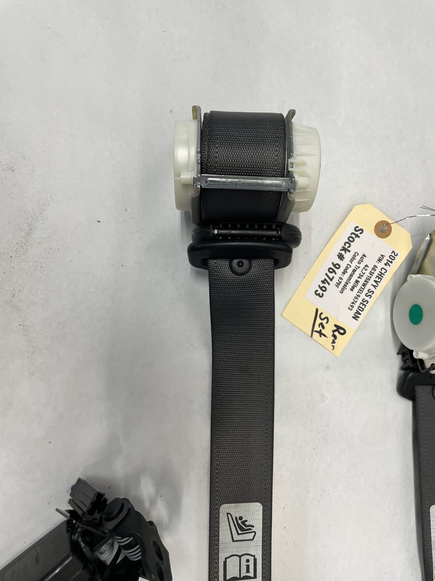 2014 Chevy SS Sedan Complete Rear Seat Belts Retractor Set OEM - Day's Parts Yard