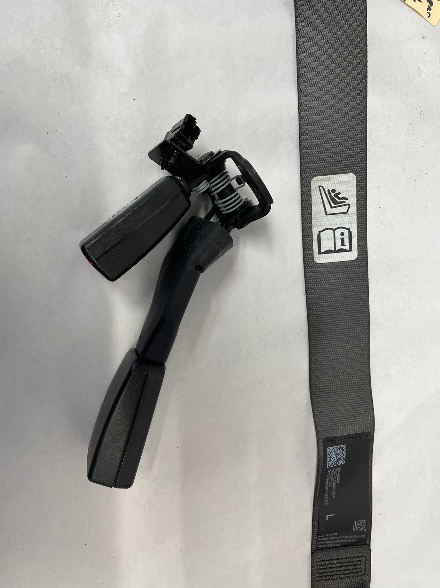 2014 Chevy SS Sedan Complete Rear Seat Belts Retractor Set OEM - Day's Parts Yard