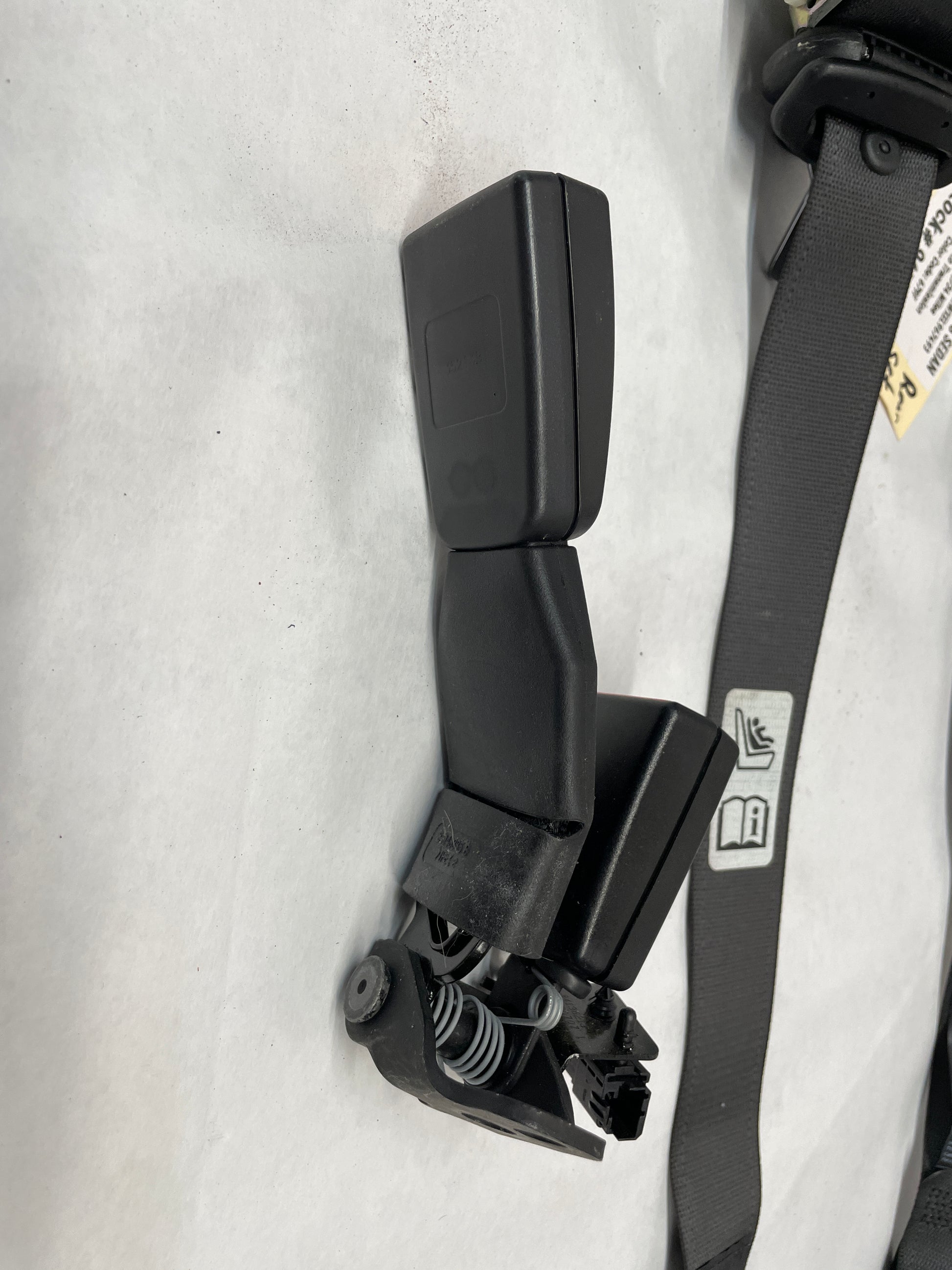 2014 Chevy SS Sedan Complete Rear Seat Belts Retractor Set OEM - Day's Parts Yard