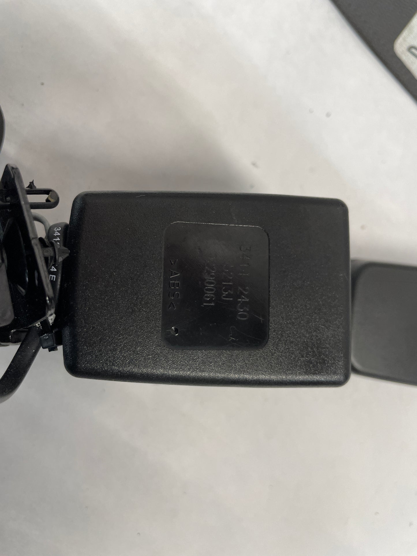 2014 Chevy SS Sedan Complete Rear Seat Belts Retractor Set OEM - Day's Parts Yard