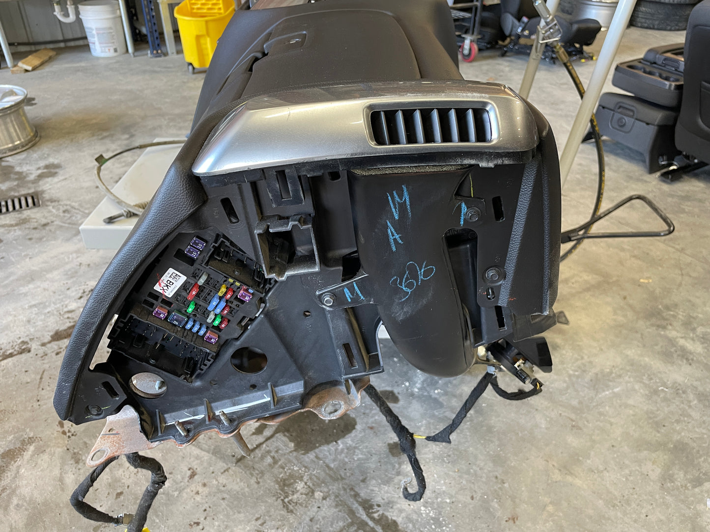 2015 Chevy Silverado K1500 Complete Dash Assembly w/ Radio OEM