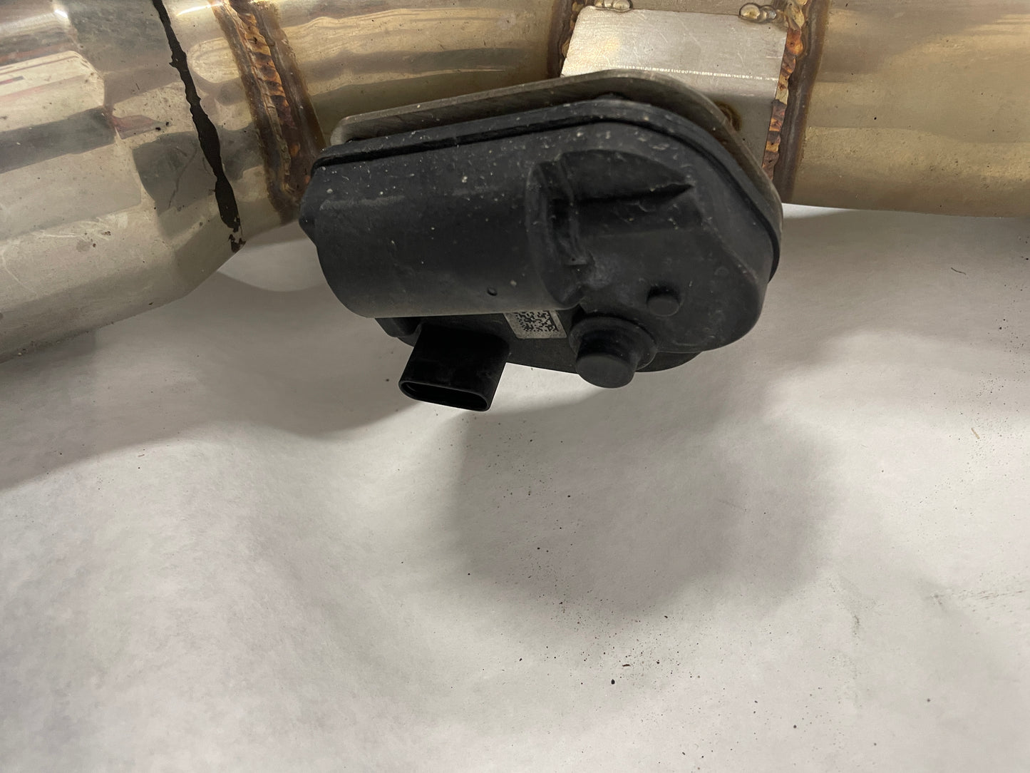 2017 Cadillac CTS-V Extreme Online Store Axle Back Exhaust - Day's Parts Yard