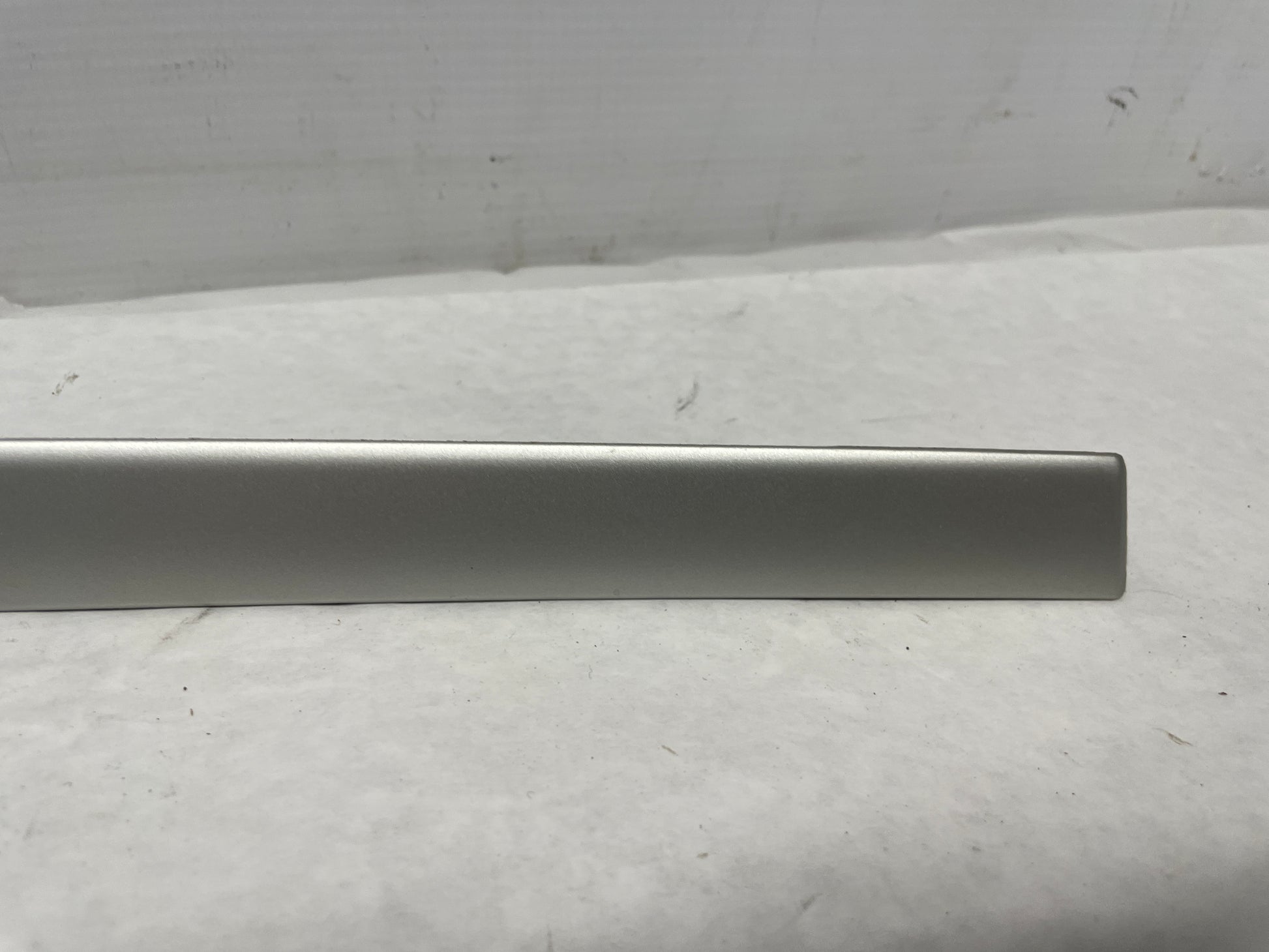 2008 Pontiac G8 Base LH & RH Silver Dash Trim Accent Applique Panel OEM - Day's Parts Yard