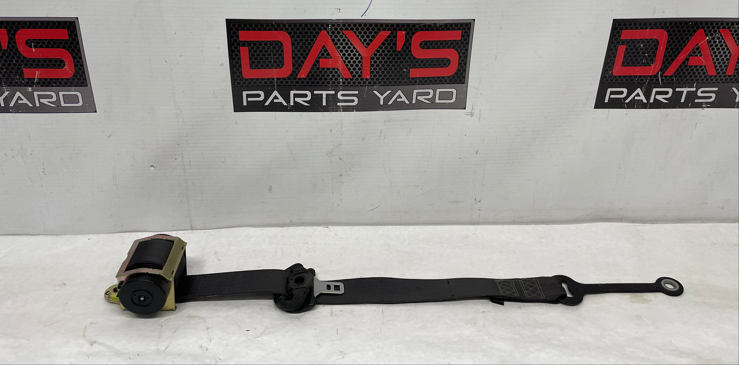 2005 Pontiac GTO RH Passenger Front Seatbelt Retractors OEM - Day's Parts Yard