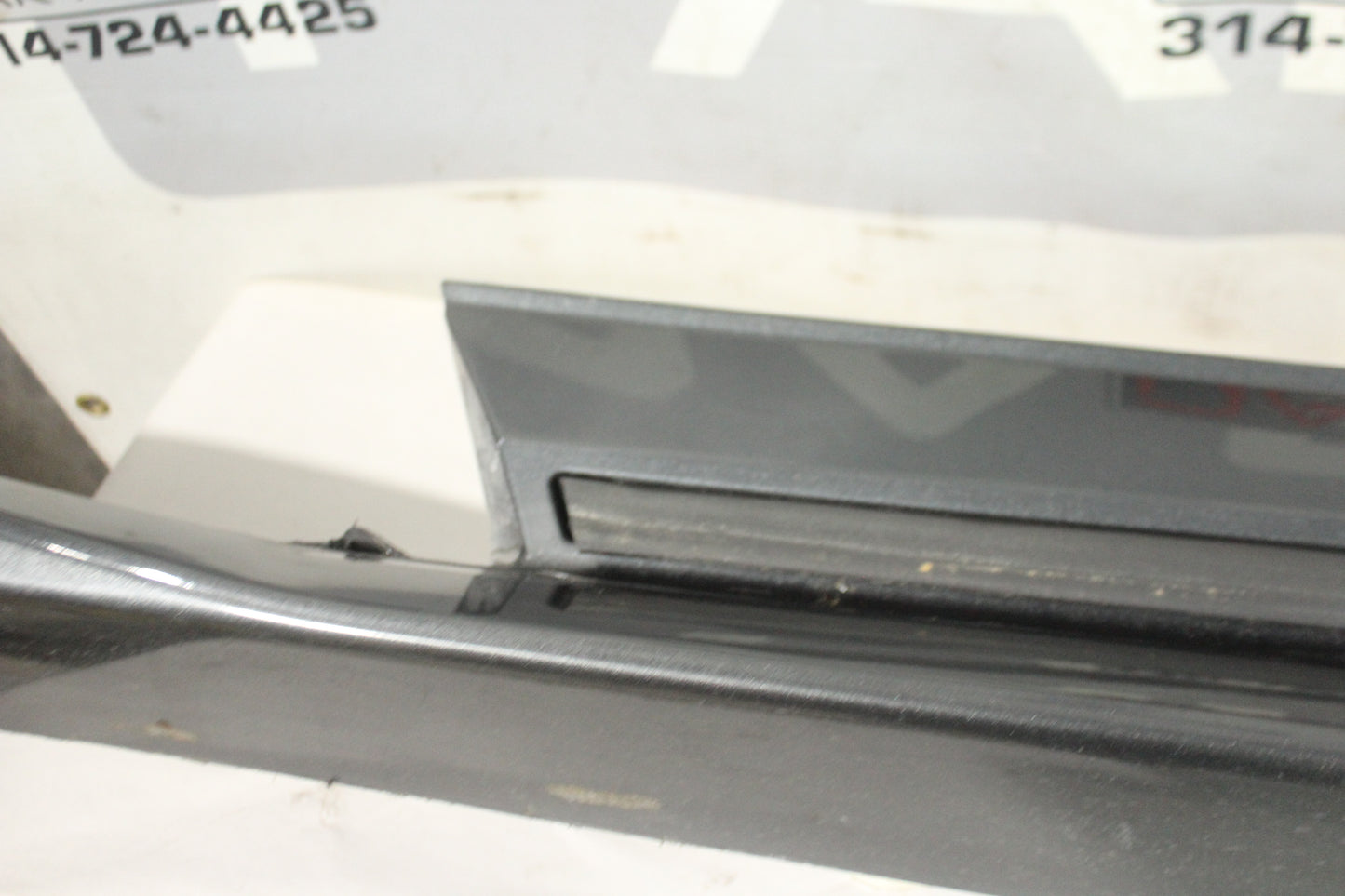 2017 Chevy Camaro SS LH Driver Rocker Molding Panel OEM - Day's Parts Yard