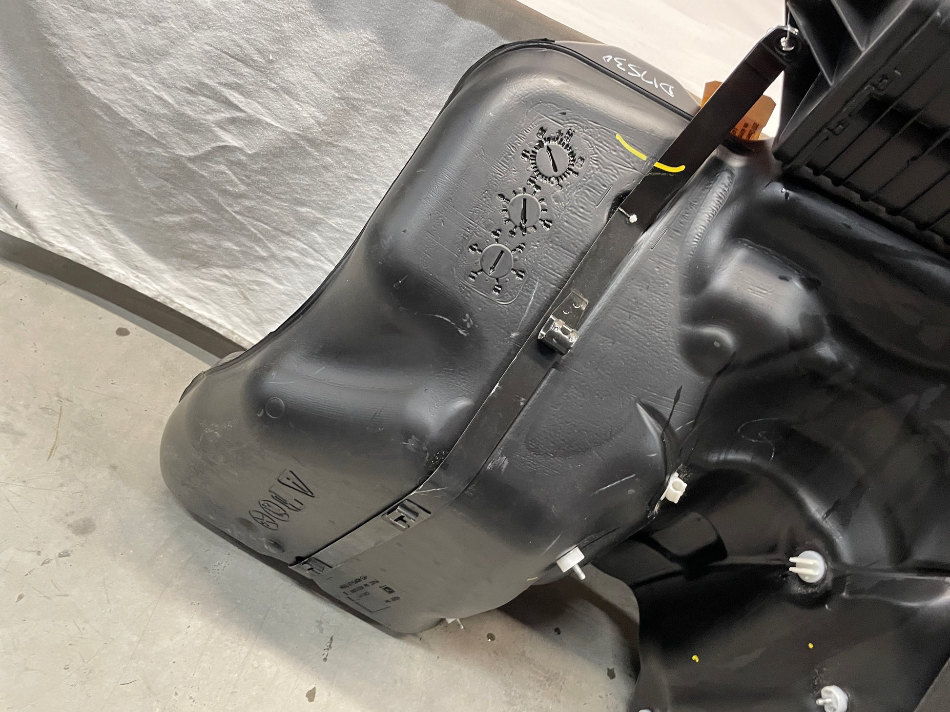 2017 Chevy SS Sedan Fuel Gas Tank and Charcoal Canister OEM - Day's Parts Yard