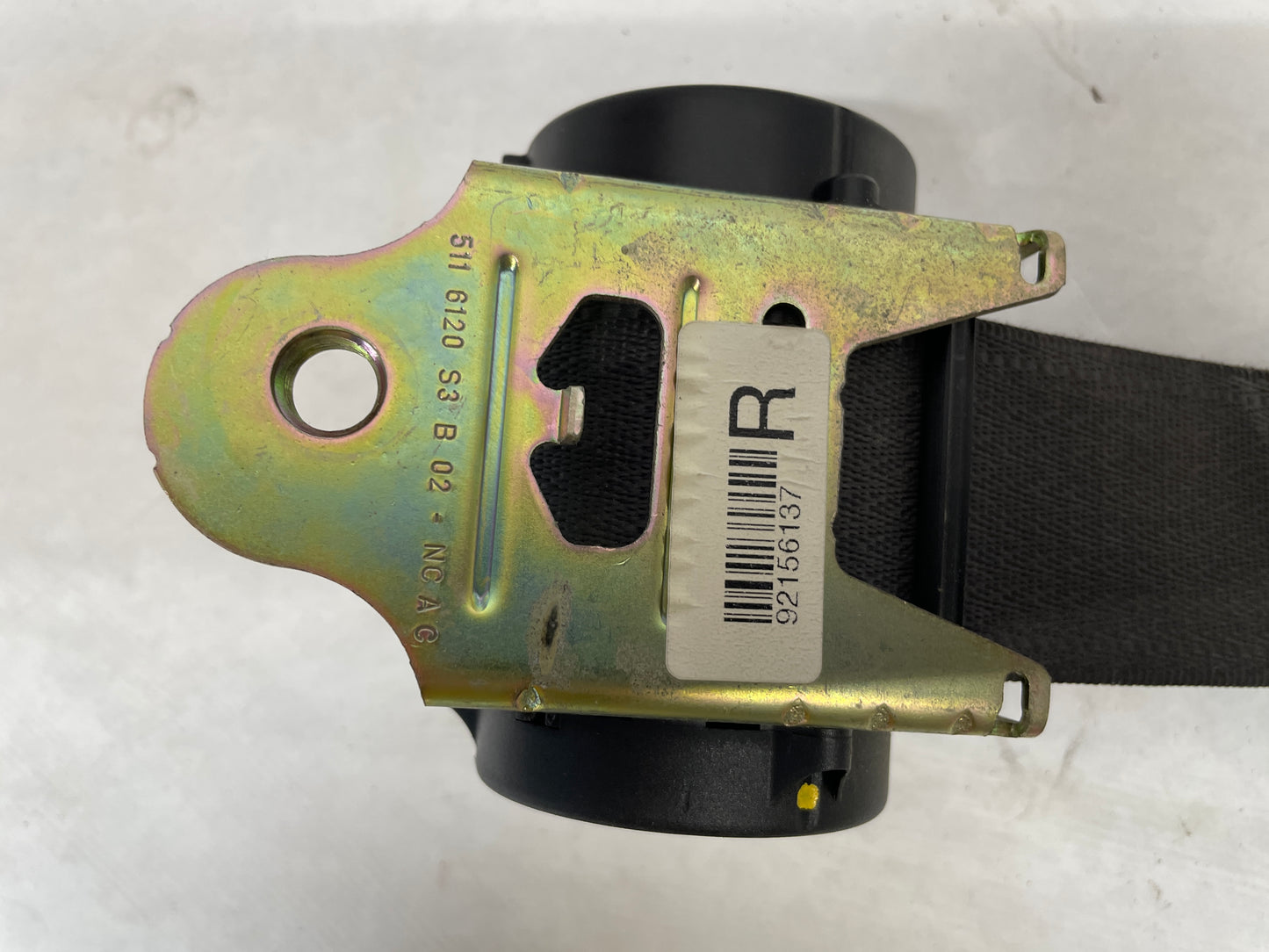 2005 Pontiac GTO RH Passenger Front Seatbelt Retractors OEM - Day's Parts Yard