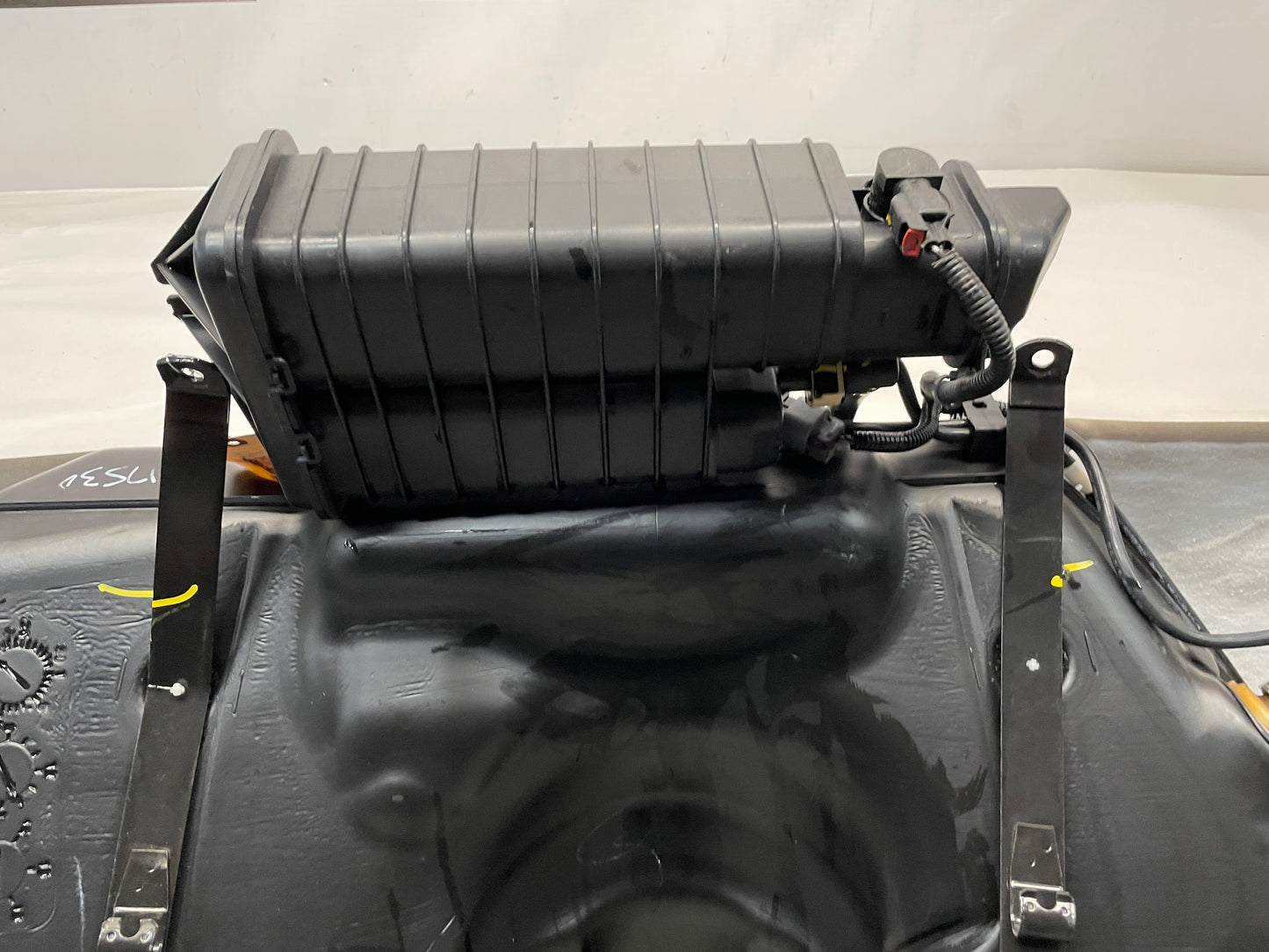 2017 Chevy SS Sedan Fuel Gas Tank and Charcoal Canister OEM - Day's Parts Yard