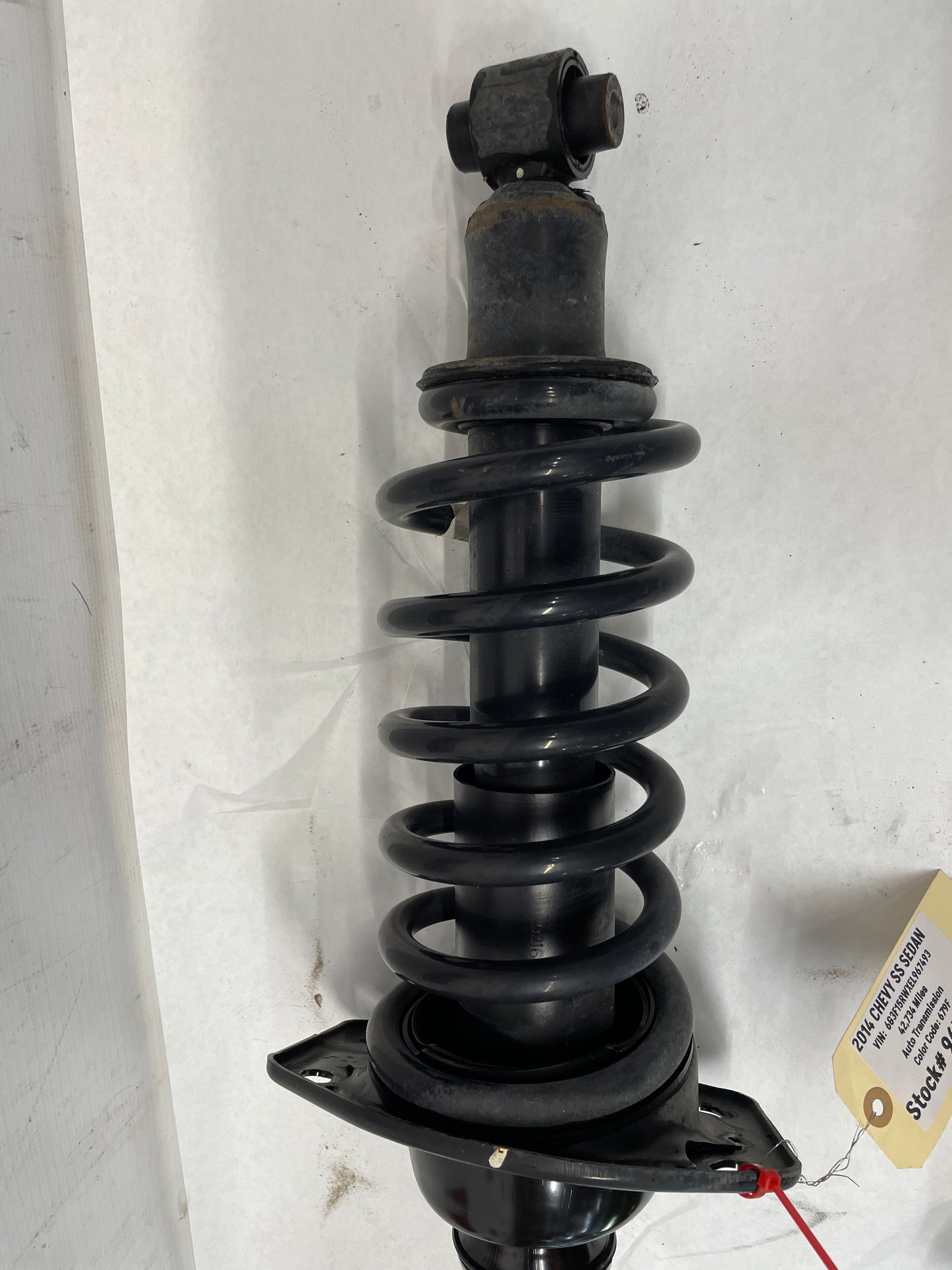 2014 Chevy SS Sedan RH Passenger Rear Shock Strut Absorber Assembly OEM - Day's Parts Yard