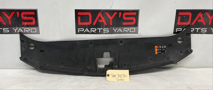 2014 Chevy SS Sedan Radiator Grille Cover Sight Shield OEM - Day's Parts Yard